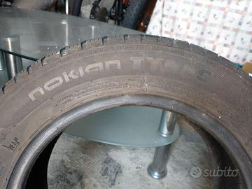 Pneumatici Nokian WR Snowproof