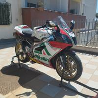 Aprilia RSV R 1000