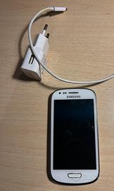 Samsung Galaxy SIII mini - GT I8200