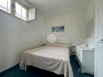 3 LOCALI A SAN GIOVANNI A PIRO