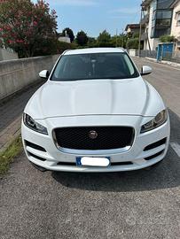 Jaguar F-Pace 2.0D 180CV AWD