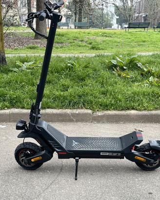 Monopattino Elettrico ENGWE Y1000 - 2400W