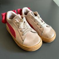 Scarpe da bambina Puma numero 23