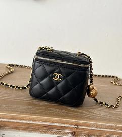 Chanel mini Vanity Bag, vera pelle autentica,nera