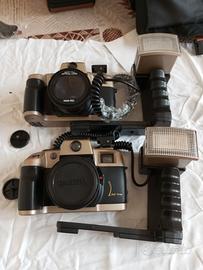 due macchine fotografiche vintage 