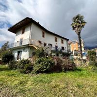 CASA SEMINDIPENDENTE A COLLERETTO CASTELNUOVO