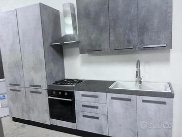 Cucina Blum + Consegna gratuita 