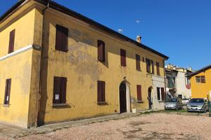 Appartamento Galliera in tri famigliare