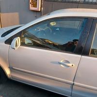 Porta anteriore sx vw polo 2007