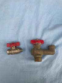 1 Valvola a sfera e 1 valvola a pozzetto