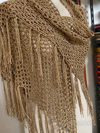 Scialli realizzati a mano