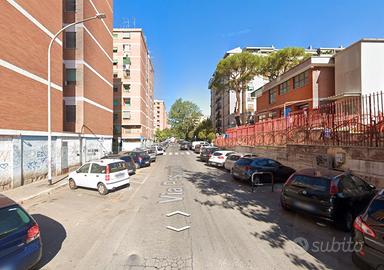 Magliana stanza singola arredata