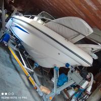 Barca Ranieri con rimorchio