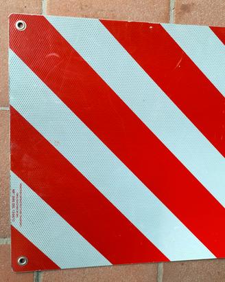 Pannello carichi sporgenti camper