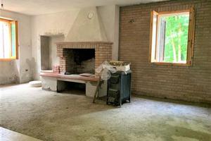 CASA INDIPENDENTE A PAVULLO NEL FRIGNANO