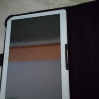 tablet Lenovo M10 di 1 gen +cover tucan a soli 70€