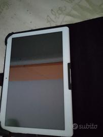 tablet Lenovo M10 di 1 gen +cover tucan a soli 70€