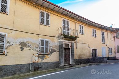 CASA SEMINDIPENDENTE A CASTAGNOLE MONFERRATO