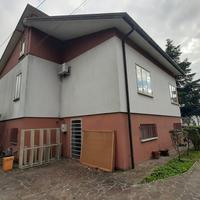 Casa indipendente con terreno r-3381