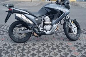Honda Transalp XL 700 ABS
