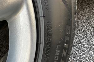 Pneumatici Bridgestone Blizzard 195 55 R16 87h