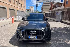 AudiQ3 S-line