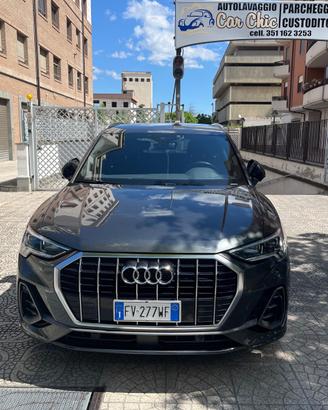 AudiQ3 S-line