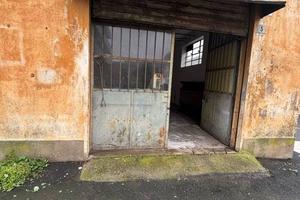 MORTARA VIC.: LABORATORIO AD USO AUTORIMESSA