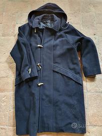 Cappotto con bottoni