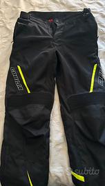 Pantaloni moto