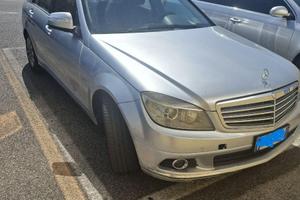AUTOMOBILE MERCEDES CLACCE C 220 CDI