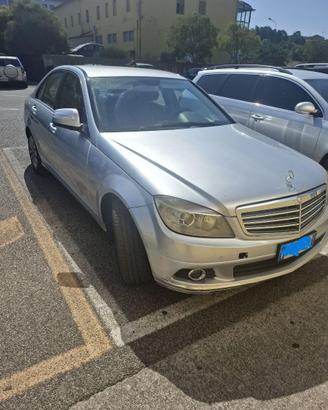AUTOMOBILE MERCEDES CLACCE C 220 CDI