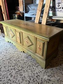 Cassapanca stile Veneziano