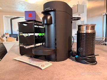 NESPRESSO VERTUO PLUS + AREOCCINO + KIT