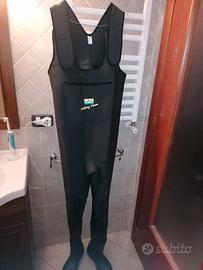 Salopette da pesca in neoprene con stivali