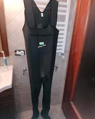 Salopette da pesca in neoprene con stivali