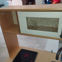 Cucina giocattolo per bambini dell'Ikea