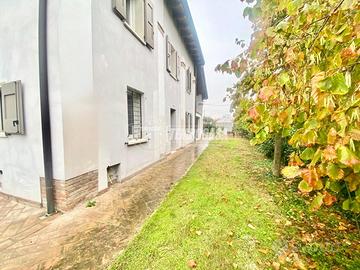 San Damaso - Casa libera su 3 lati con ampio Giard