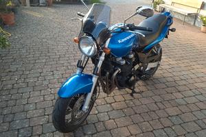Kawasaki zr7