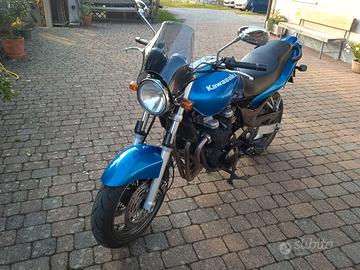 Kawasaki zr7