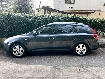 KIA cee'd 2ª serie - 2008. GPL