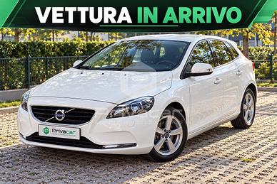 VOLVO V40 D2