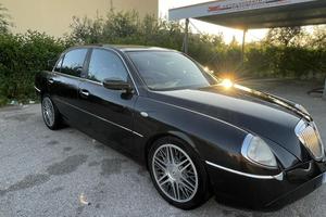 Lancia Thesis intera o pezzi