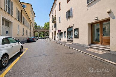 LOCALE COMMERCIALE IN ZONA CENTRO !!!