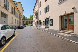 LOCALE COMMERCIALE IN ZONA CENTRO !!!