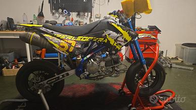 Ayrton Extrema