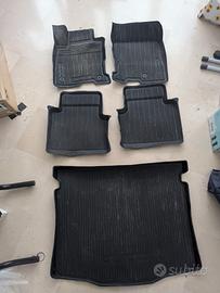set tappeti in gomma originali per Ford kuga 2019