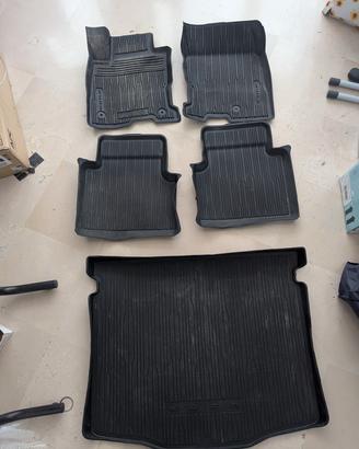 set tappeti in gomma originali per Ford kuga 2019