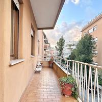 4 LOCALI A ROMA