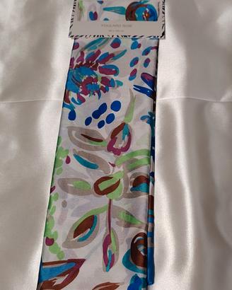  foulard in seta Gérard Pasquier. Misura 90x180